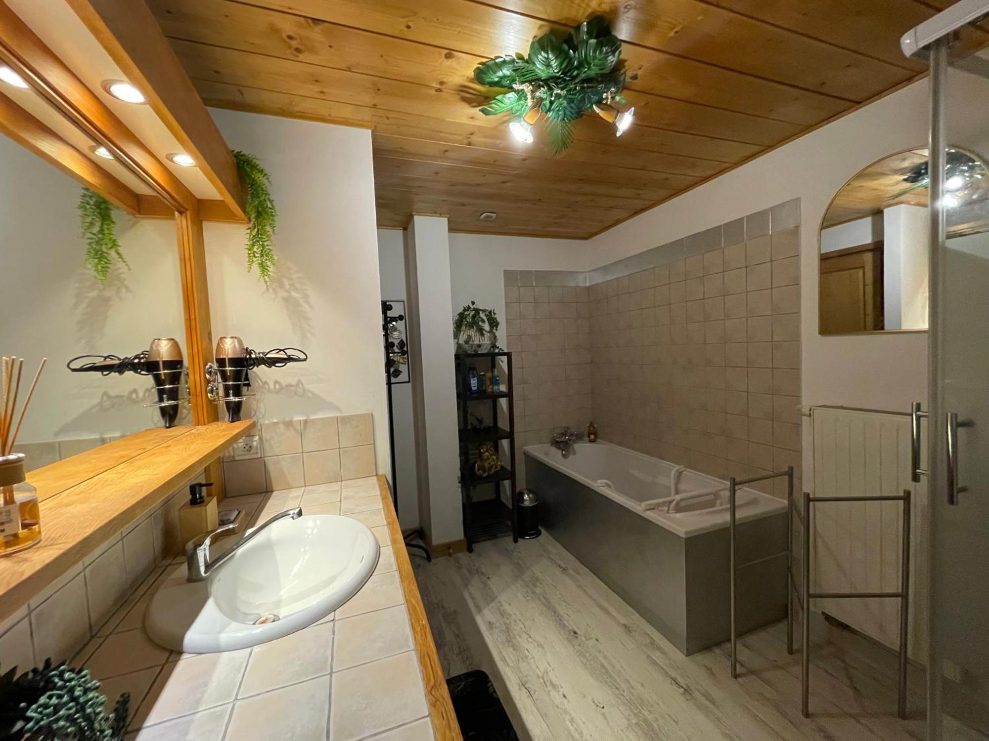Rooftop 1 - Jacuzzi Prive Au Pied Du Monte-Blanco Sallanches Luaran gambar